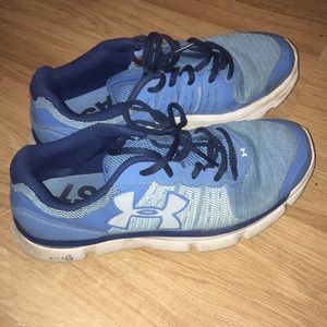 Sky Blue Under Armour tennis shoes